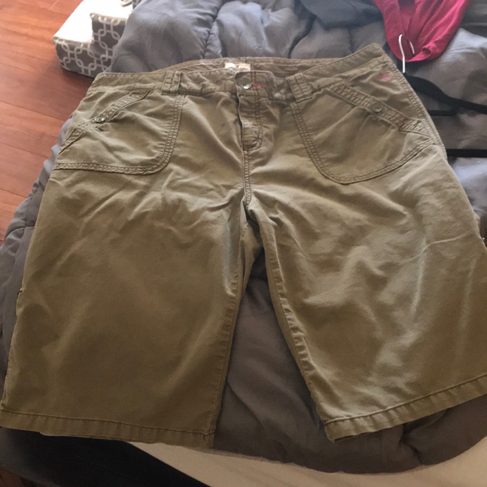 Woman’s shorts